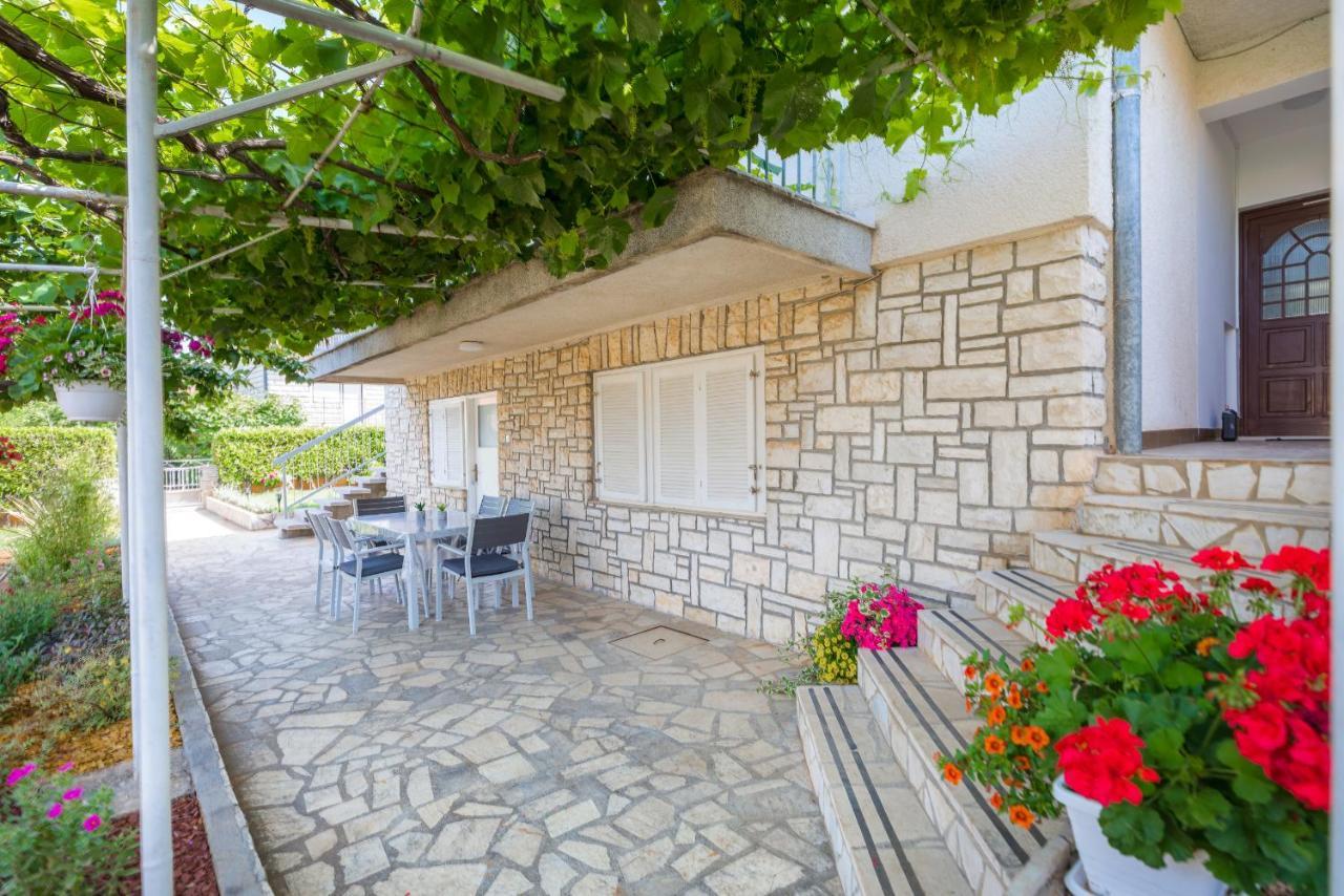 Apartment Tesic Close To The Sea With Shared 4Xbicycles Fažana Εξωτερικό φωτογραφία