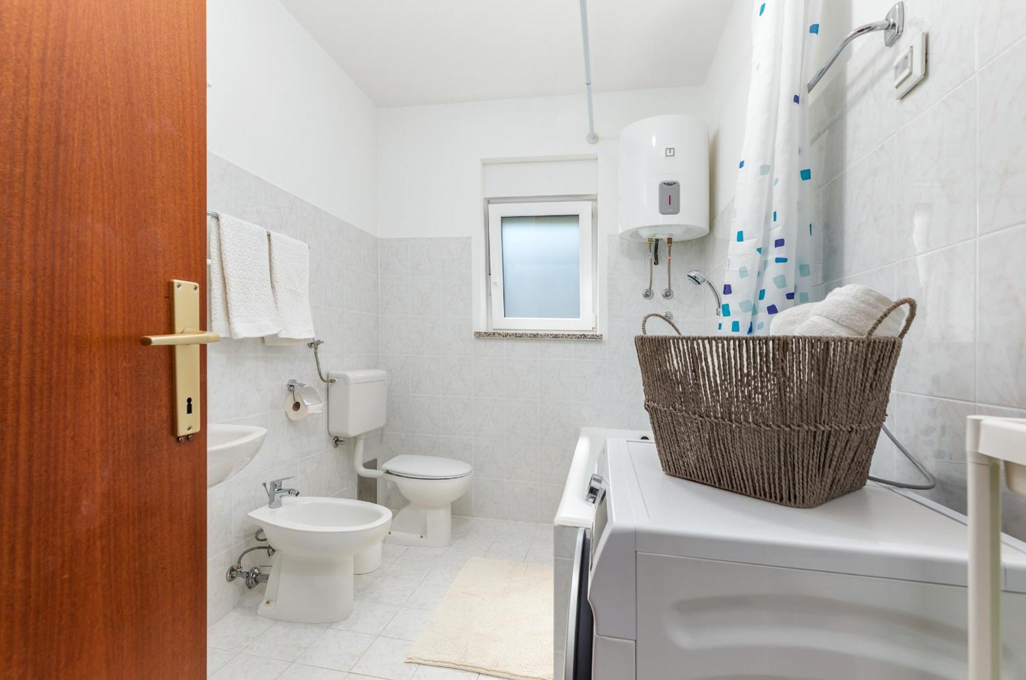 Apartment Tesic Close To The Sea With Shared 4Xbicycles Fažana Εξωτερικό φωτογραφία