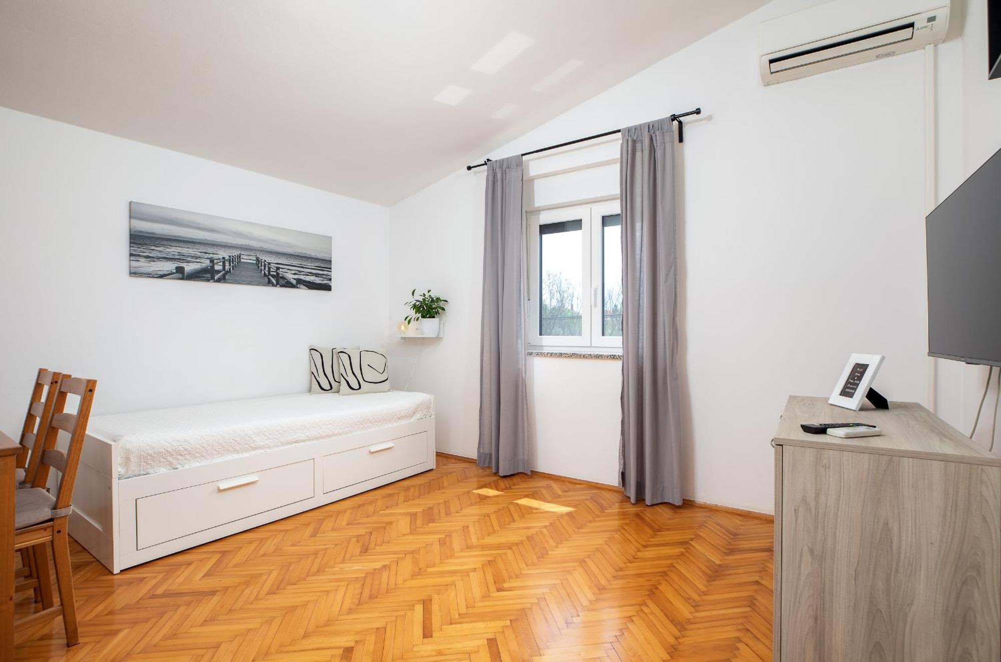 Apartment Tesic Close To The Sea With Shared 4Xbicycles Fažana Εξωτερικό φωτογραφία