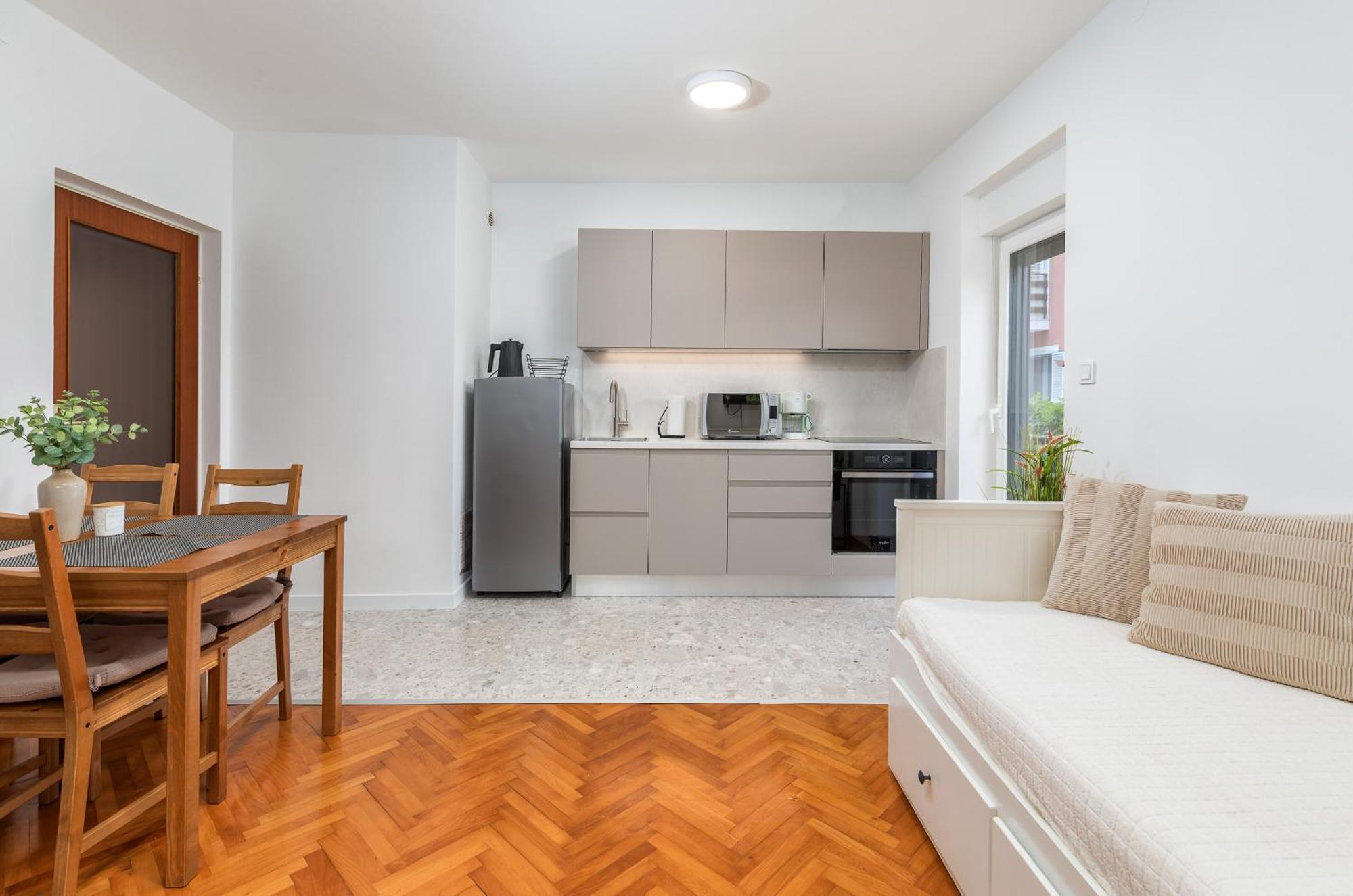 Apartment Tesic Close To The Sea With Shared 4Xbicycles Fažana Εξωτερικό φωτογραφία